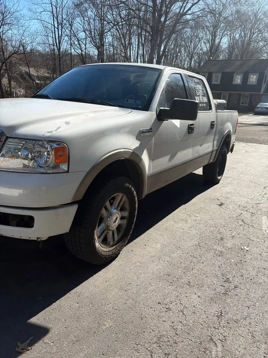 2004 Ford F-150 11th Gen - Image 2 of 9