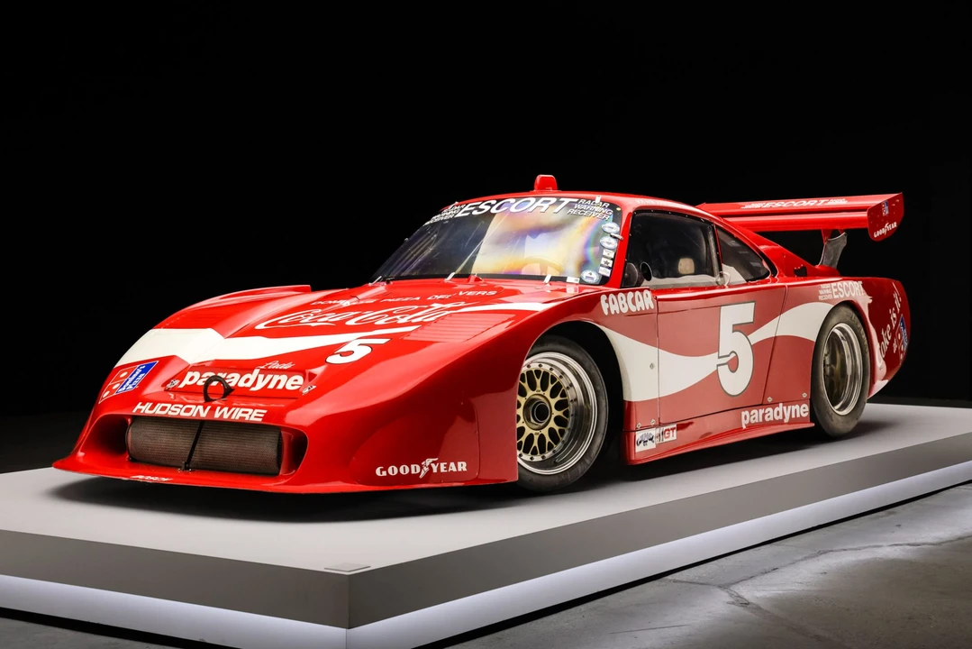 Porsche 934 & 935 - Image 5 of 31