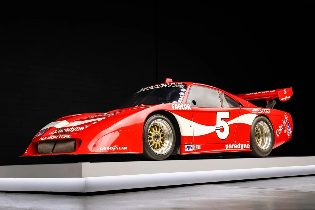Porsche 934 & 935 - Image 3 of 31