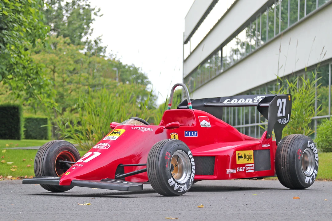 Ferrari Replica - Image 3 of 30