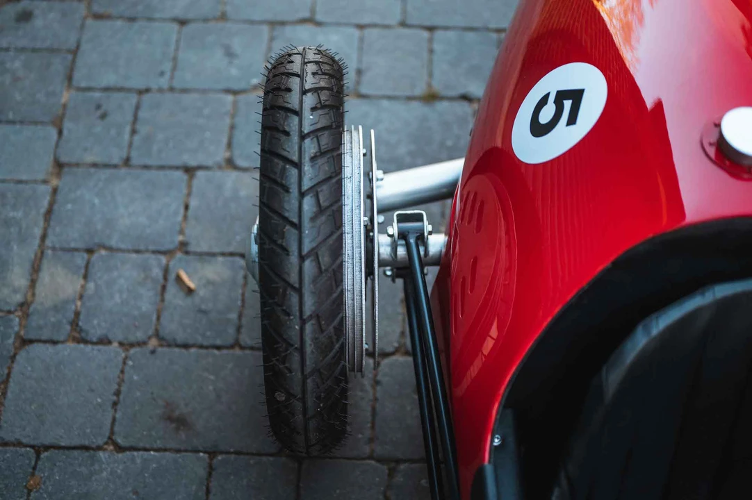 Ferrari Replica - Image 26 of 31