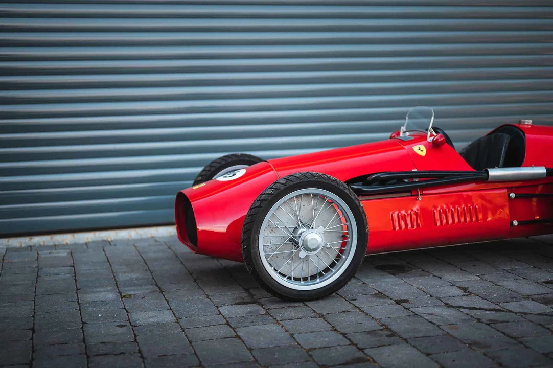 Ferrari Replica - Image 8 of 31