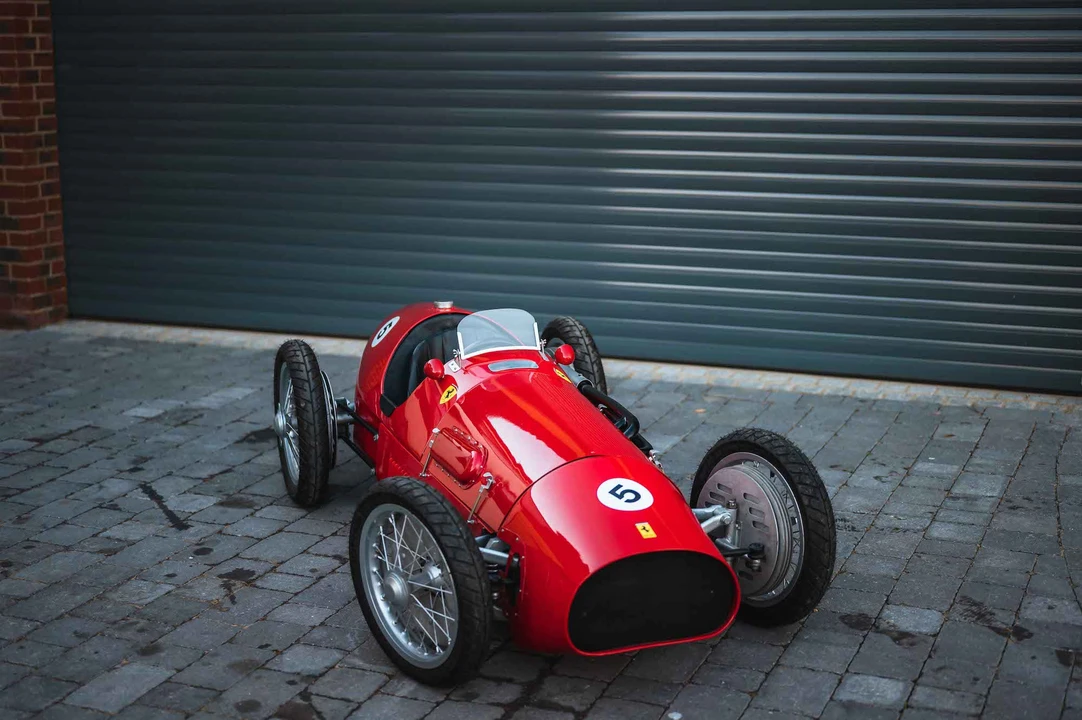 Ferrari Replica - Image 9 of 31