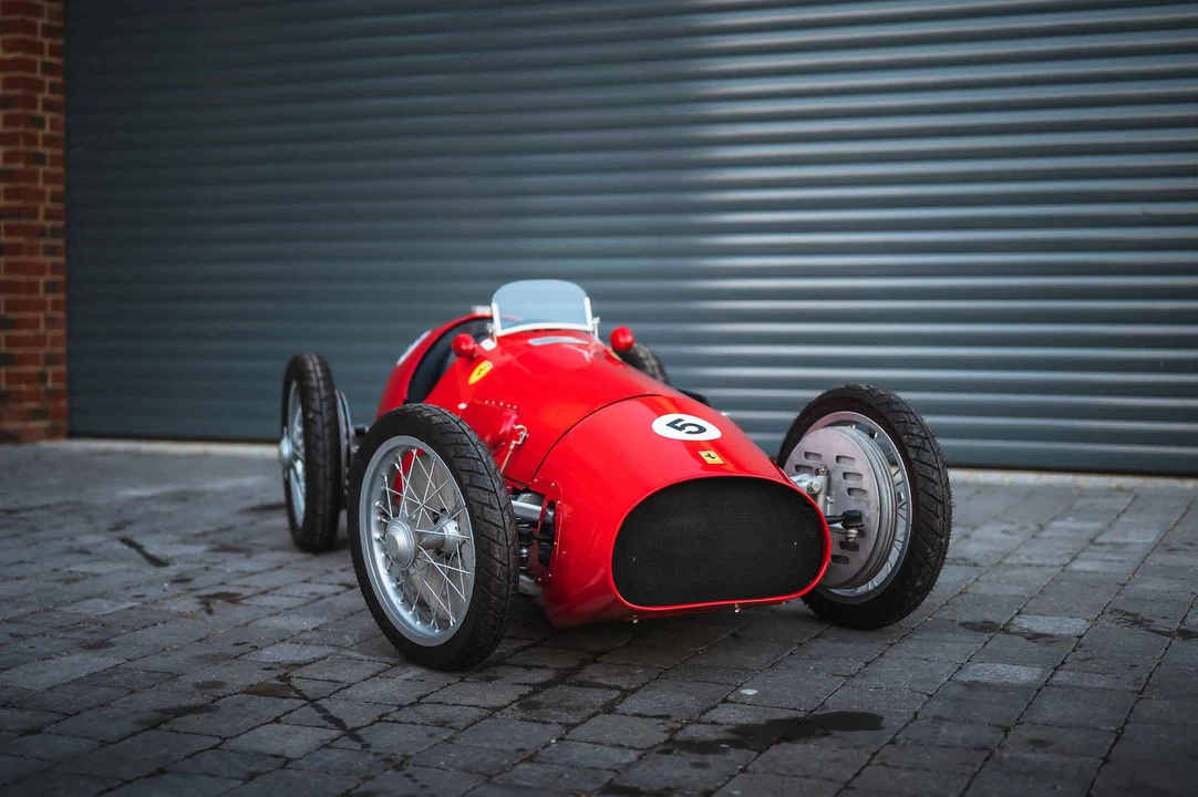 Ferrari Replica - Image 10 of 31