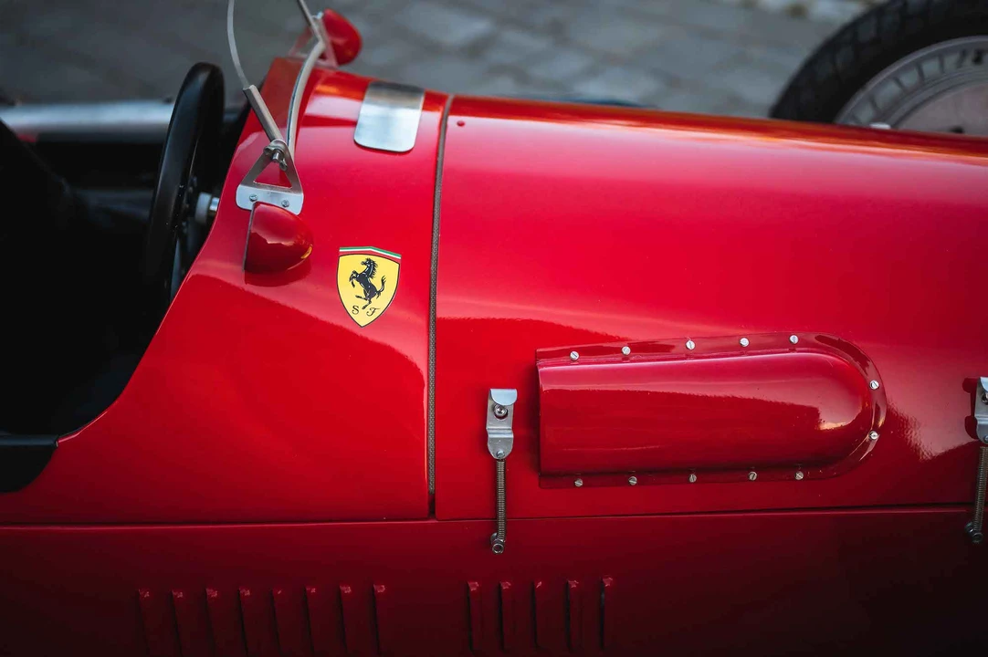 Ferrari Replica - Image 15 of 31