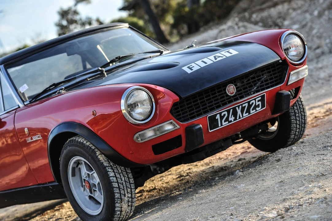 Fiat 124 Abarth Rally - Image 13 of 28