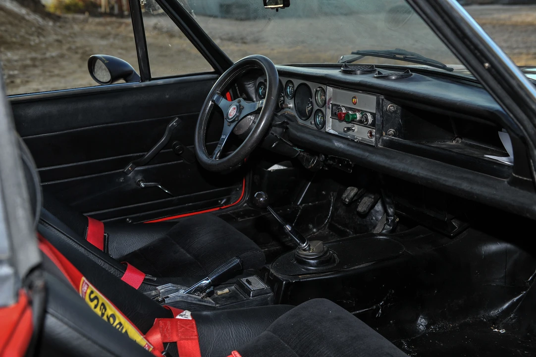 Fiat 124 Abarth Rally - Image 16 of 28