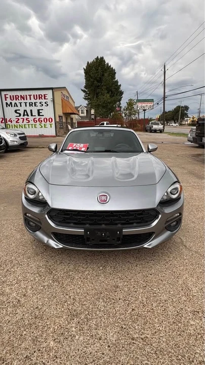 2017 Fiat 124 Spider - Image 2 of 10