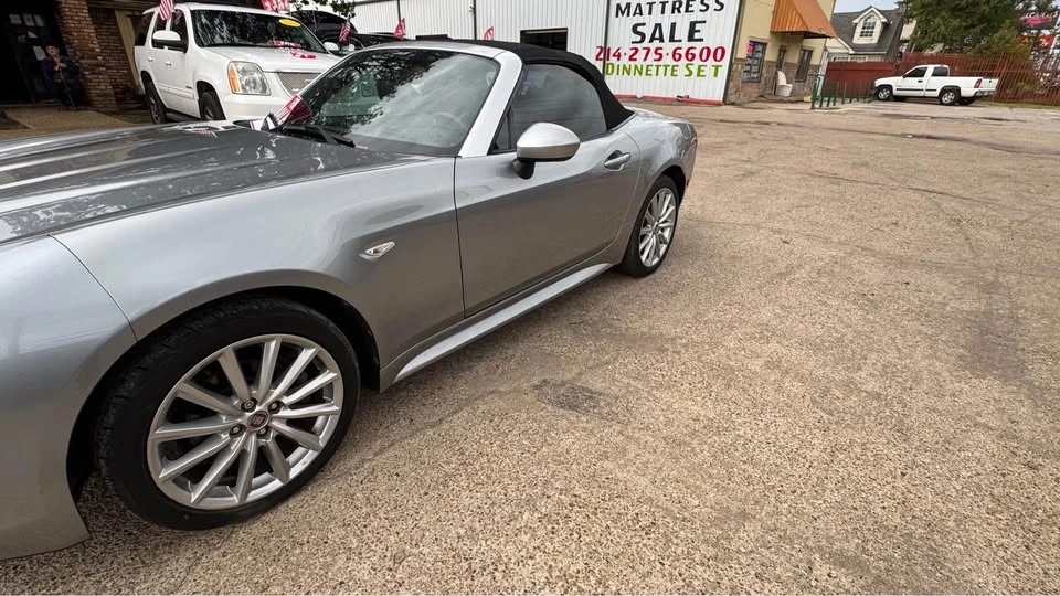 2017 Fiat 124 Spider - Image 3 of 10