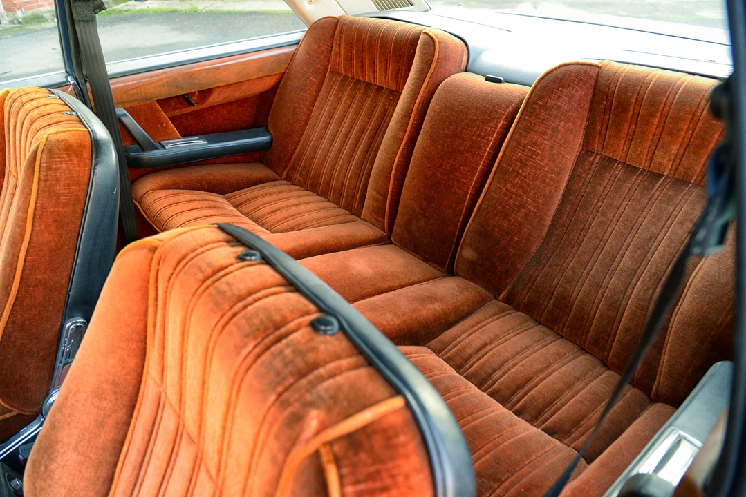 Fiat 130 - Image 4 of 11