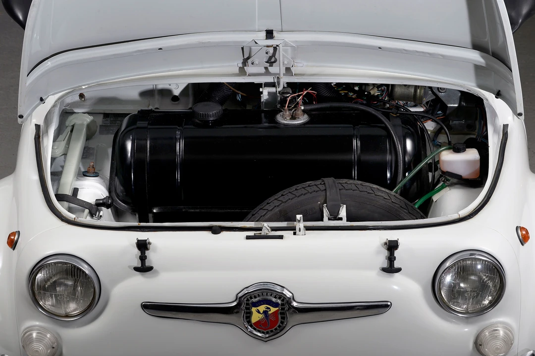 Abarth - Image 8 of 26