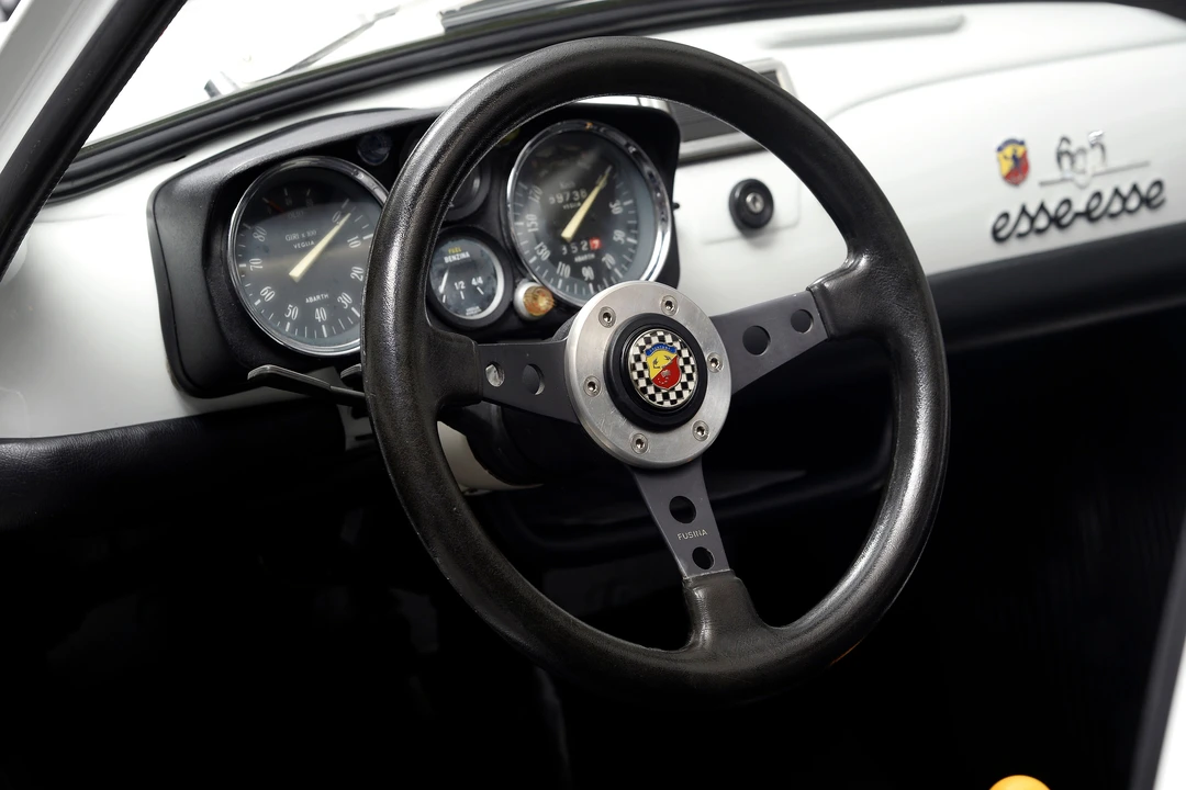 Abarth - Image 6 of 26