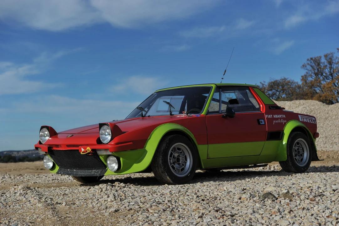 Fiat X1/9 - Image 2 of 31
