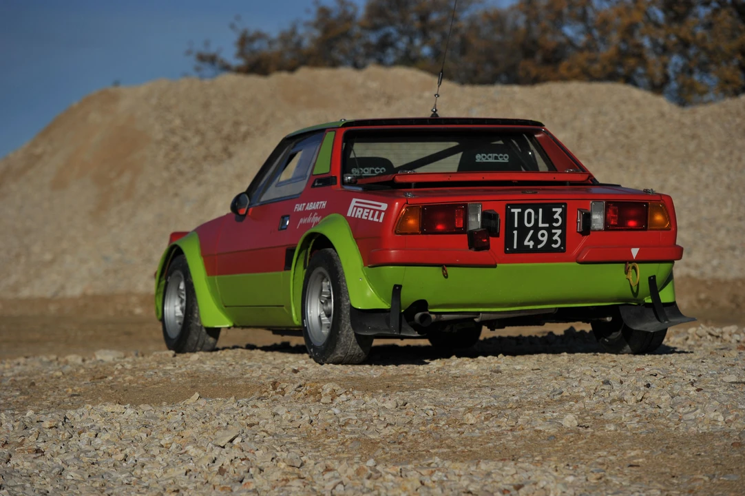 Fiat X1/9 - Image 10 of 31