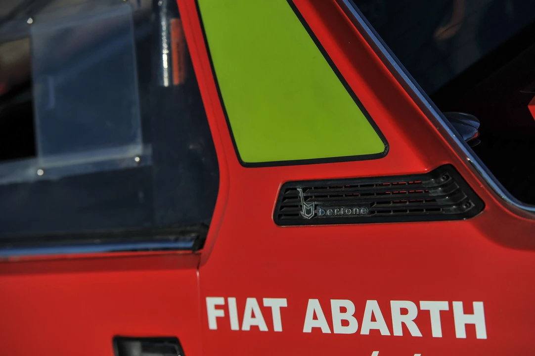 Fiat X1/9 - Image 21 of 31