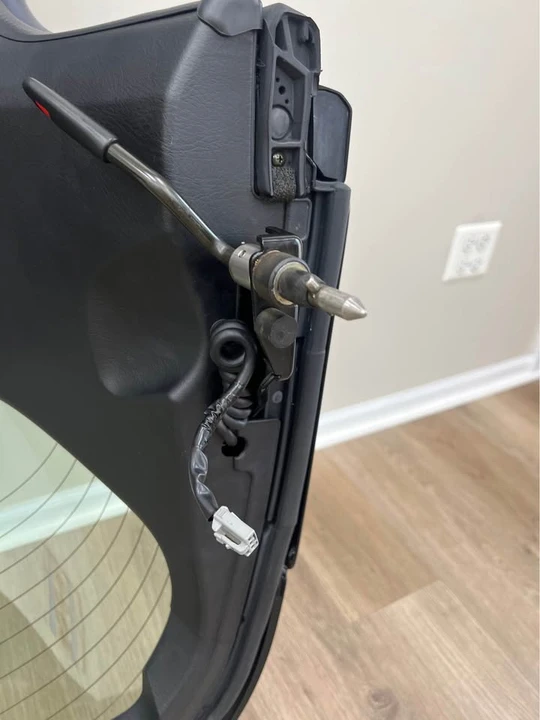 2003 Parts & Memorabilia Bodywork - Image 6 of 7