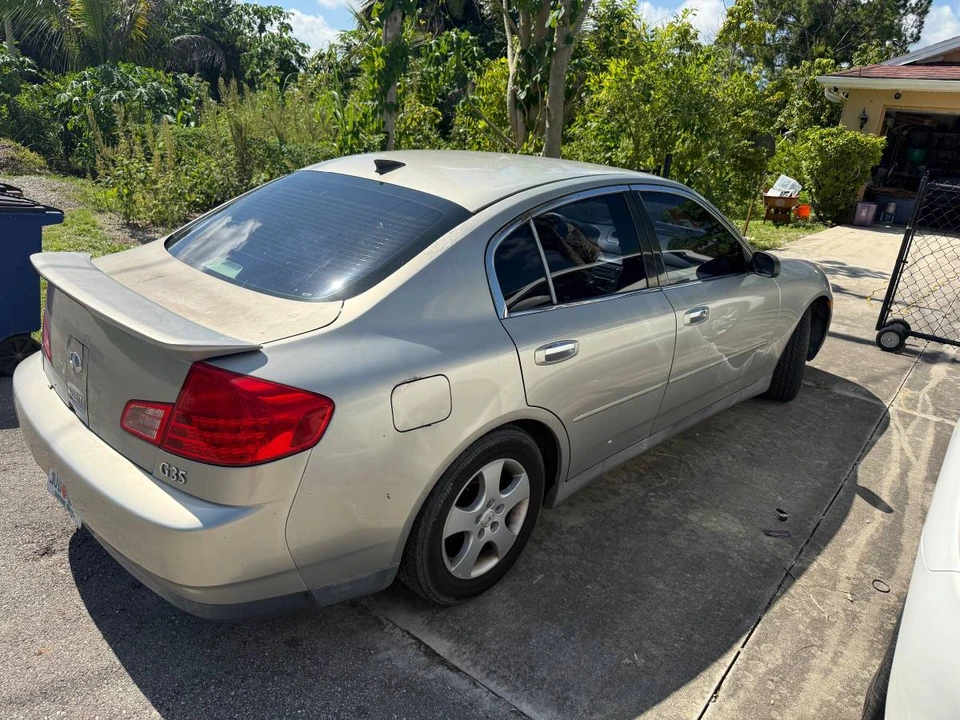 2003 Infiniti G35 3rd Gen - Image 15 of 17