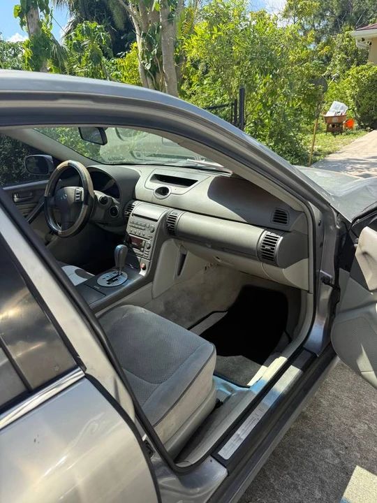 2003 Infiniti G35 3rd Gen - Image 11 of 17