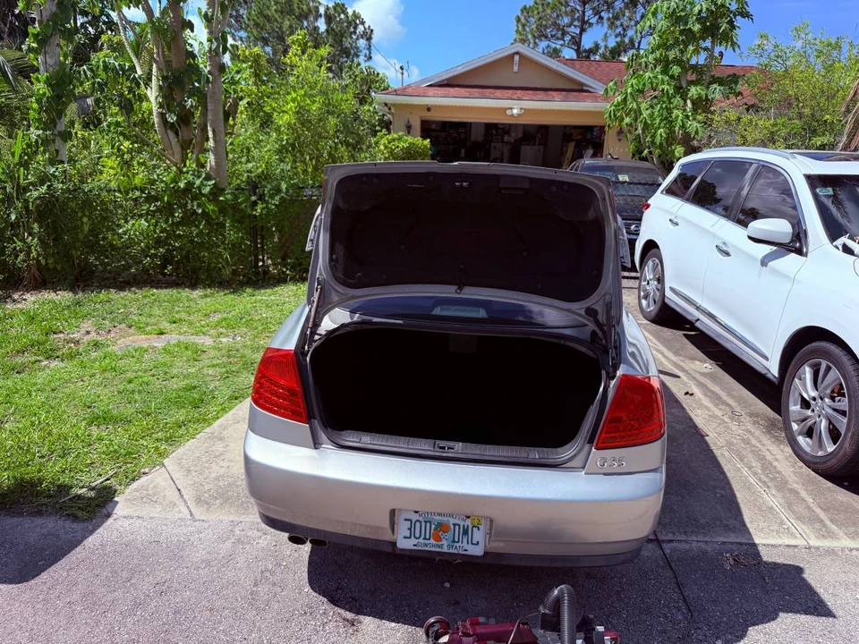 2003 Infiniti G35 3rd Gen - Image 2 of 17