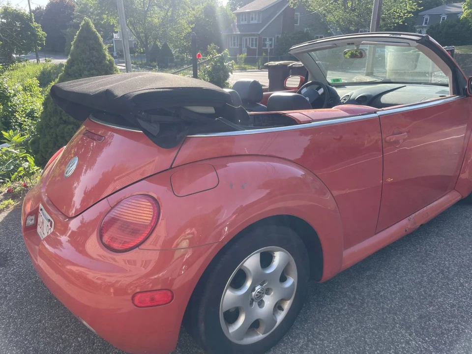 2003 Volkswagen New Beetle - Image 3 of 6
