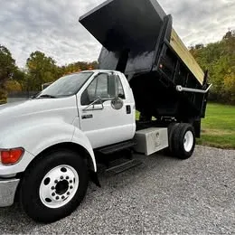 2005 Ford F650