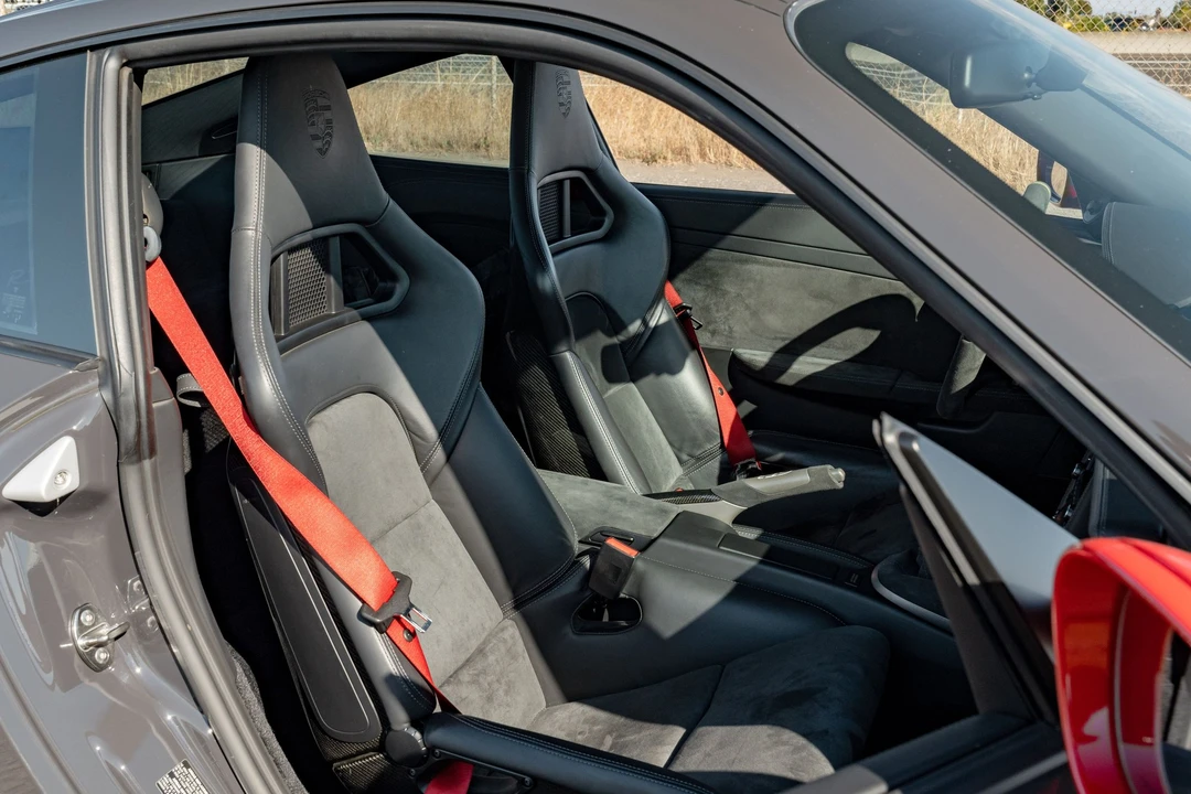 2010 Porsche 997 GT3 RS - Image 6 of 17