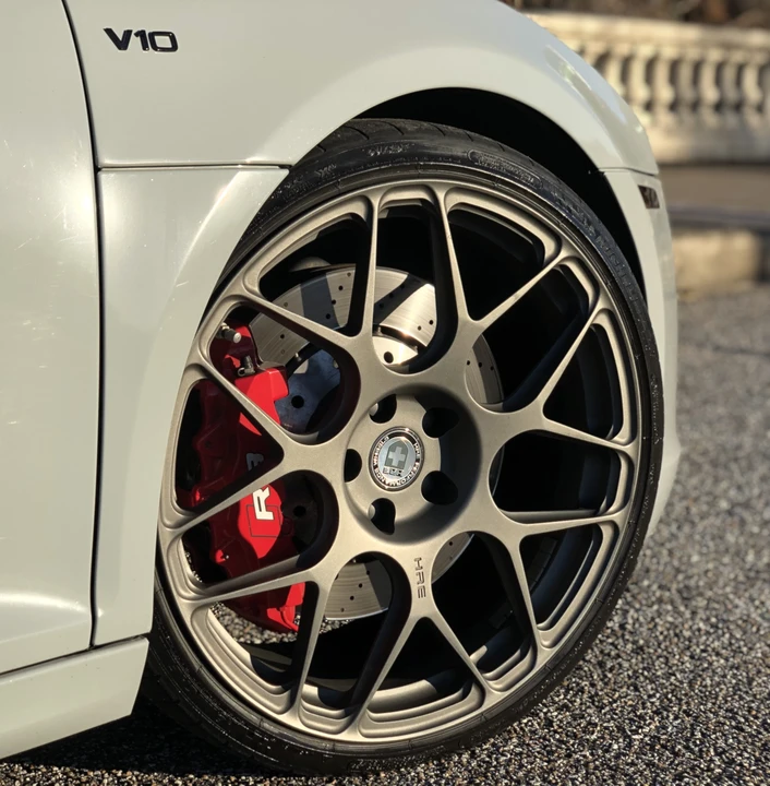 2011 Audi 42 R8 - Image 2 of 7