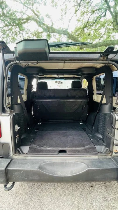 2011 Jeep JK Wrangler - Image 15 of 18