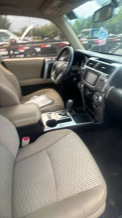2015 Toyota 4Runner 5th Gen - Image 7 of 9