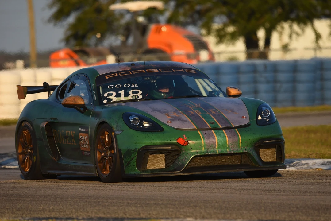 2019 Porsche 718 Cayman GT4 - Image 3 of 5