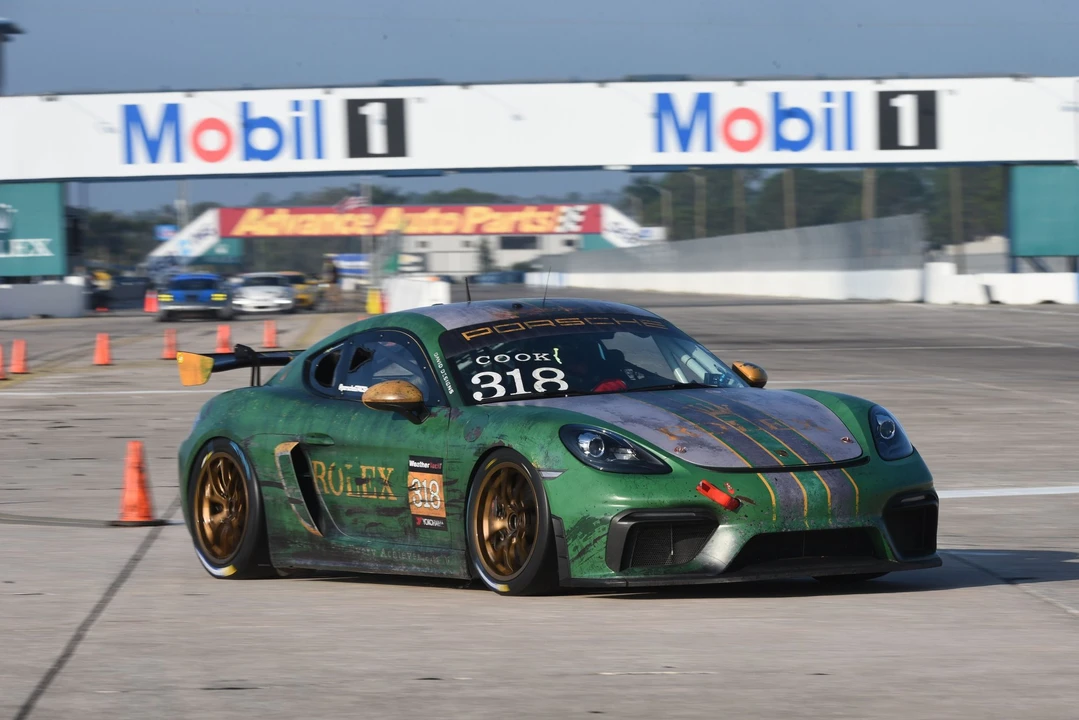 2019 Porsche 718 Cayman GT4 - Image 5 of 5