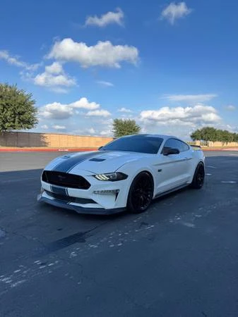 2019 Ford S550 Mustang - Image 2 of 17