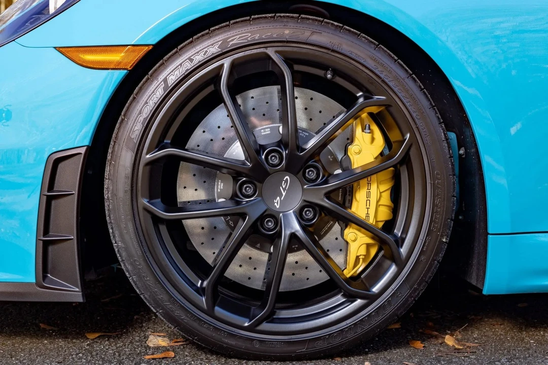 2020 Porsche 718 Cayman GT4 - Image 5 of 5