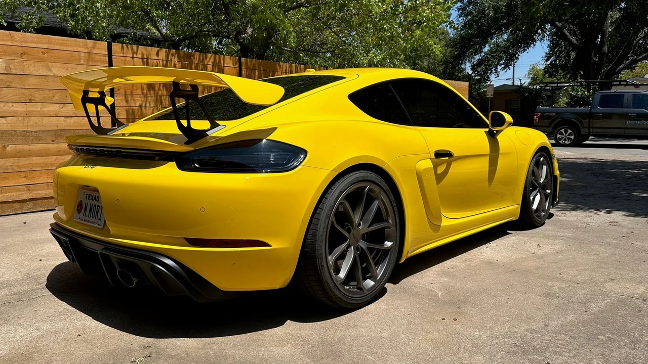 2021 Porsche 718 Cayman GT4 - Image 6 of 18