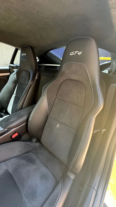 2021 Porsche 718 Cayman GT4 - Image 12 of 18
