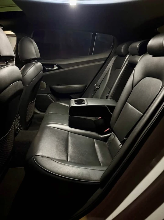 2022 Kia Stinger - Image 4 of 7