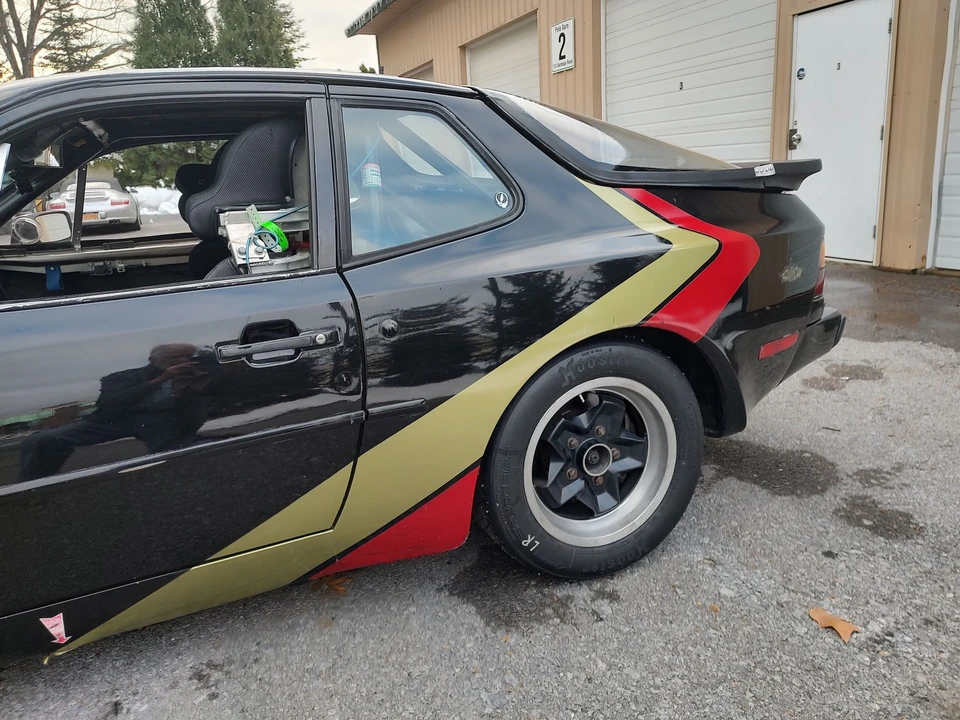 1983 Porsche 944 - Image 4 of 10