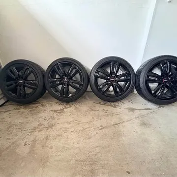 Mini JCW Track Spoke Wheels (Style 501) — 17" with Brand New Tires