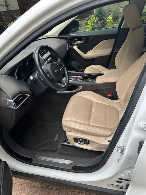 2020 Jaguar F-Pace - Image 2 of 7