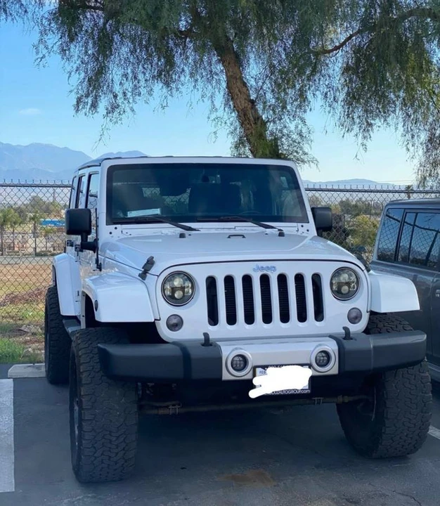 2013 Jeep JK Wrangler - Image 2 of 5