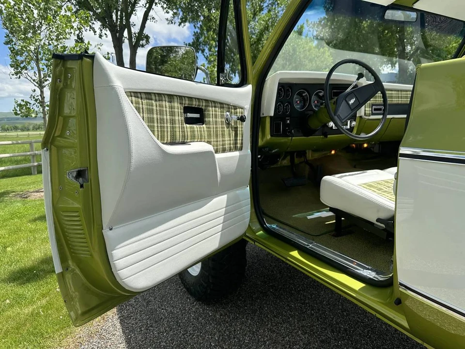 1973 Chevrolet K5 Blazer 2nd Gen - Image 6 of 11