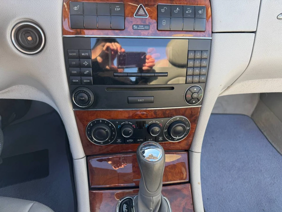2005 Mercedes-Benz C209/A209 CLK-Class - Image 16 of 24