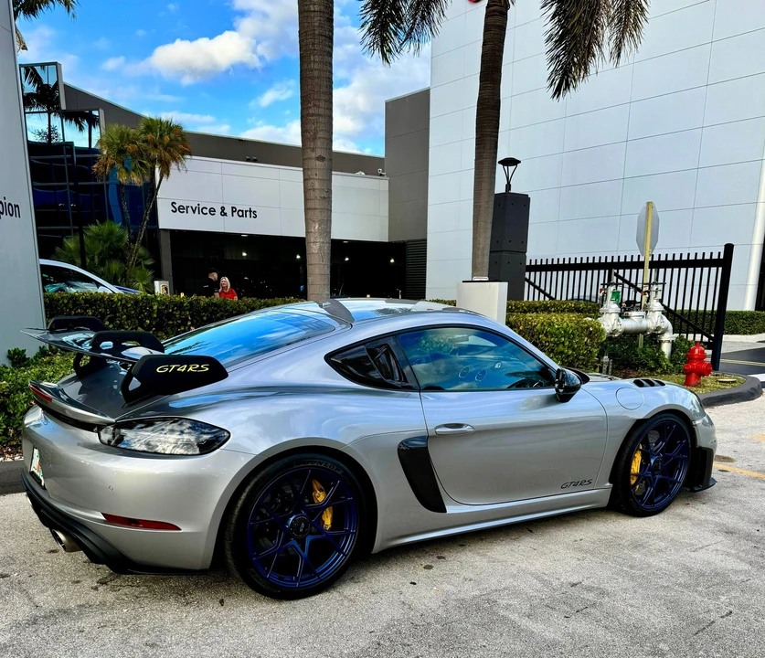 2024 Porsche 718 Cayman GT4 RS - Image 3 of 6