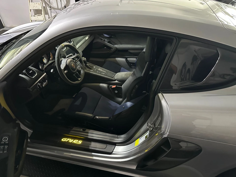 2024 Porsche 718 Cayman GT4 RS - Image 4 of 6