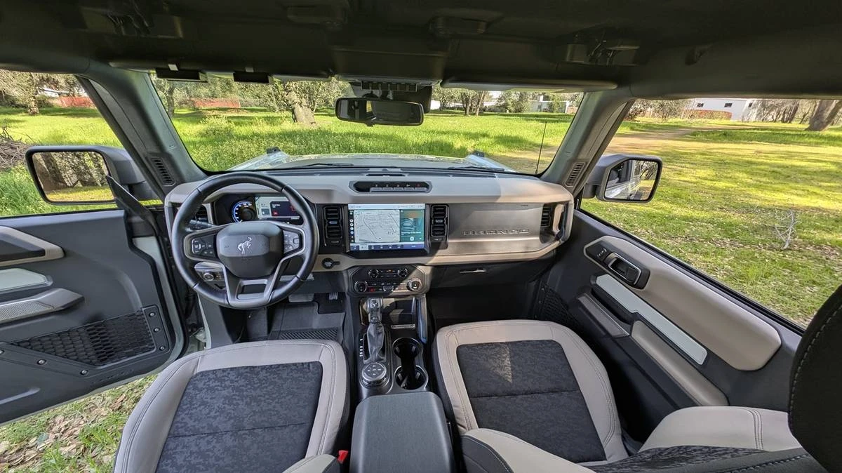 2022 Ford Bronco 6th Gen - Image 9 of 15