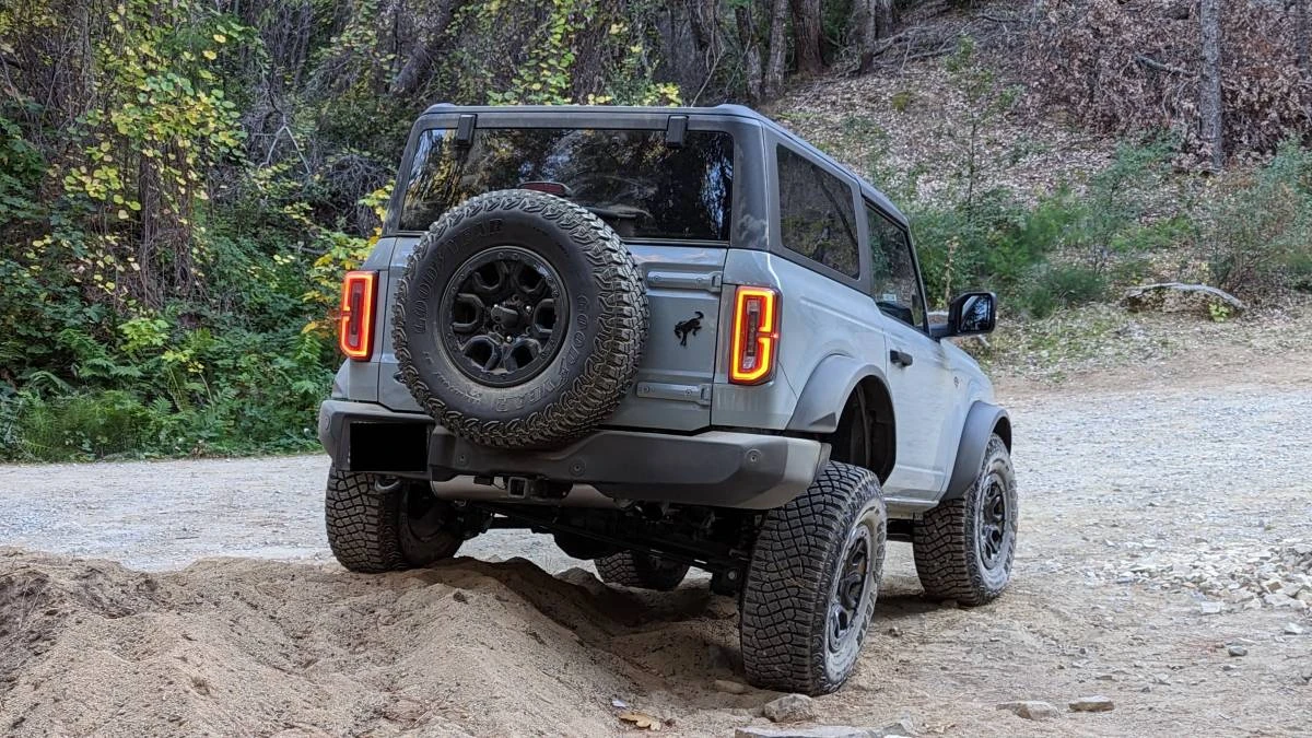 2022 Ford Bronco 6th Gen - Image 2 of 15