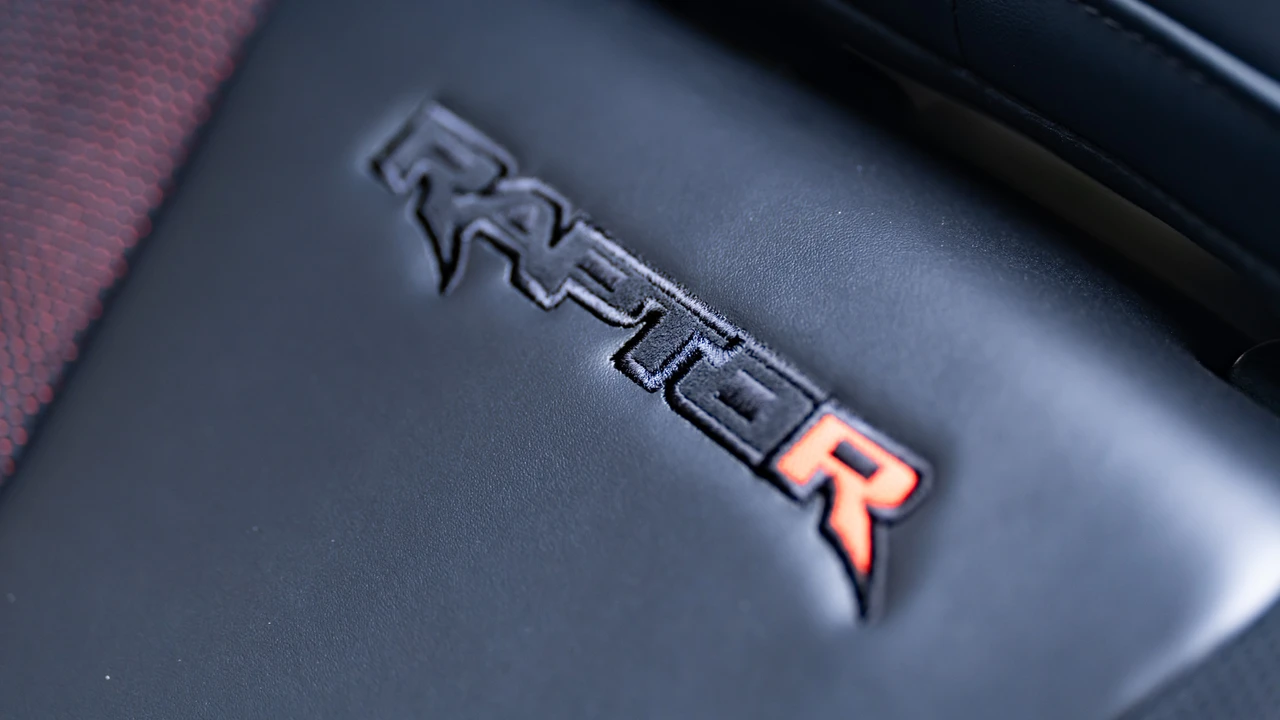 2025 Ford F-150 Raptor 14th Gen - Image 29 of 31