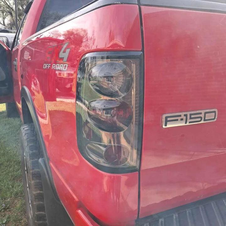 2004 Ford F-Series - Image 3 of 4