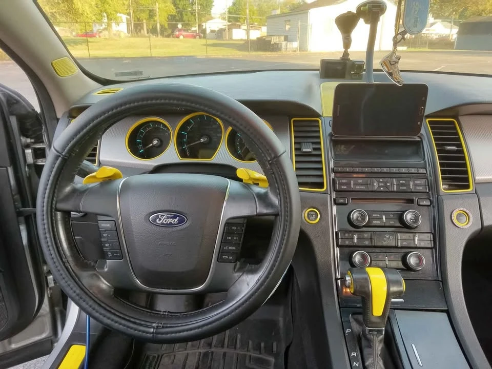 2010 Ford Taurus SHO 6th Gen - Image 4 of 9