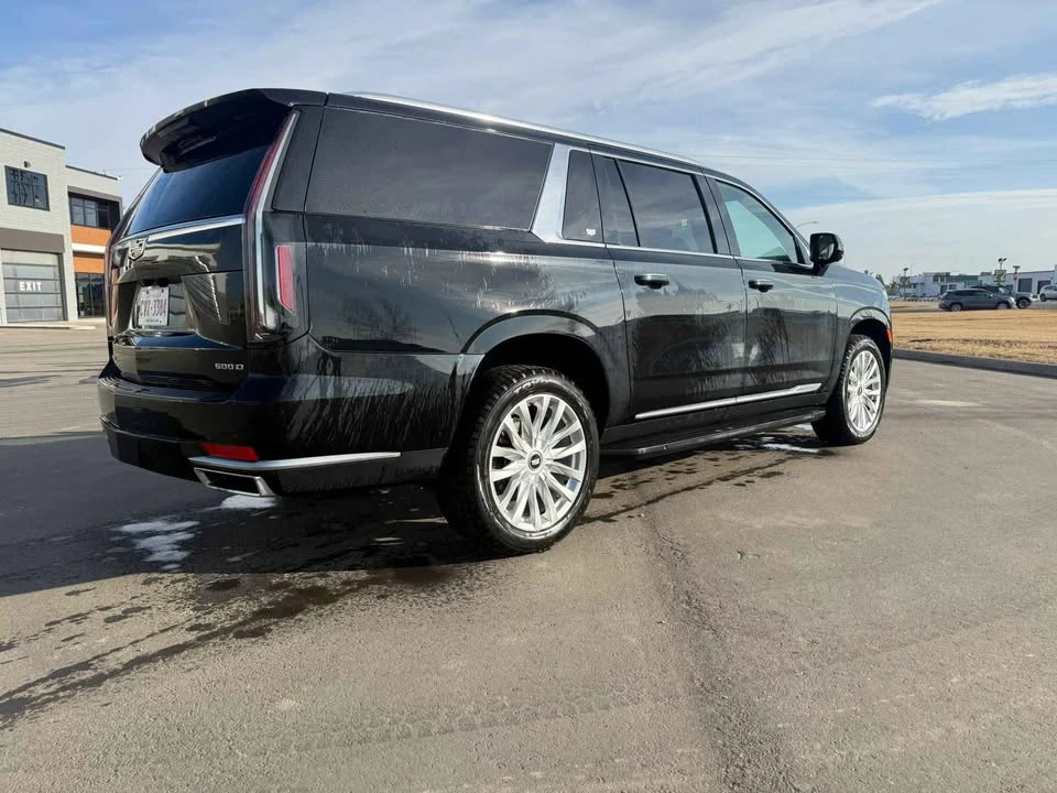 2024 Cadillac Escalade 5th Gen - Image 3 of 7